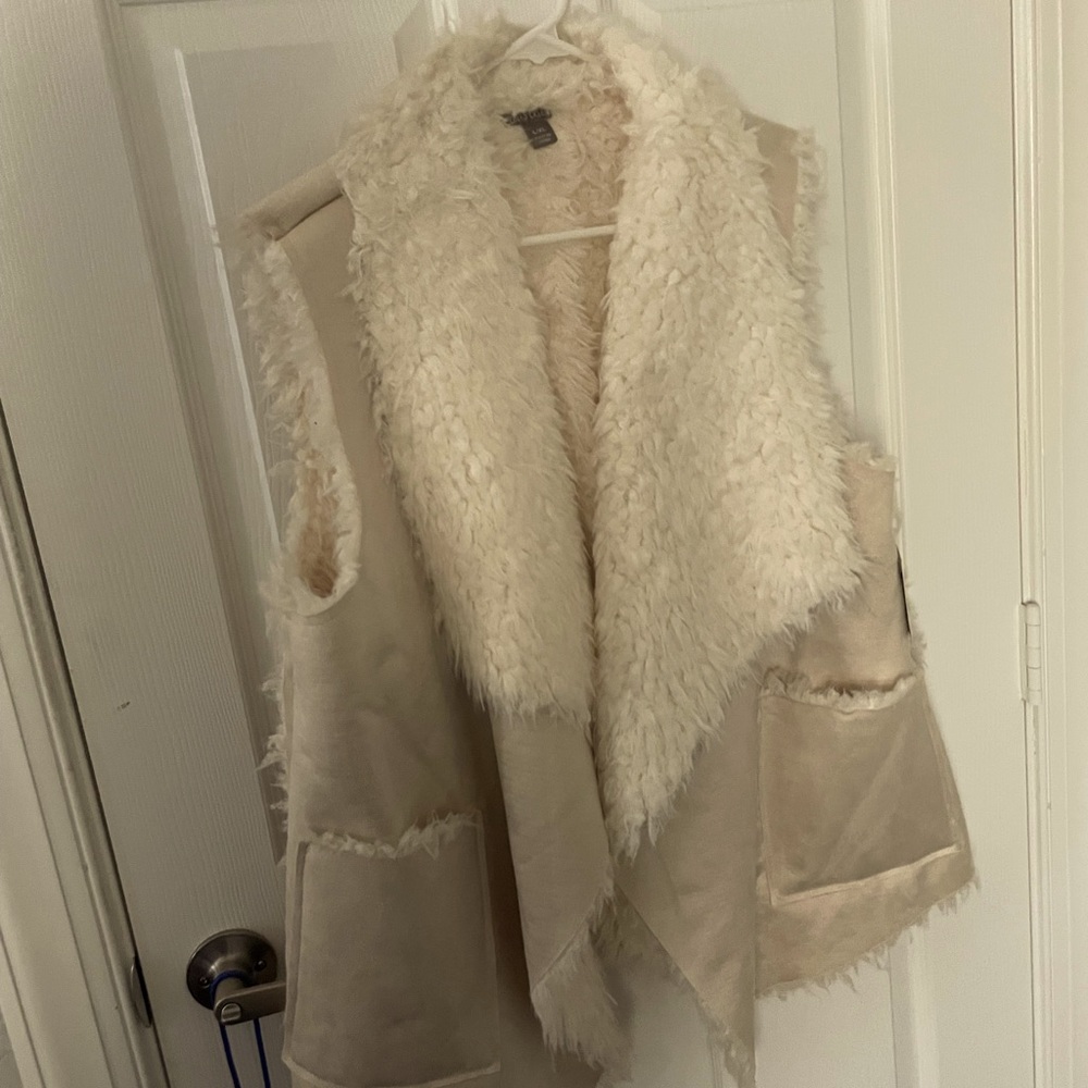 Polyester vest